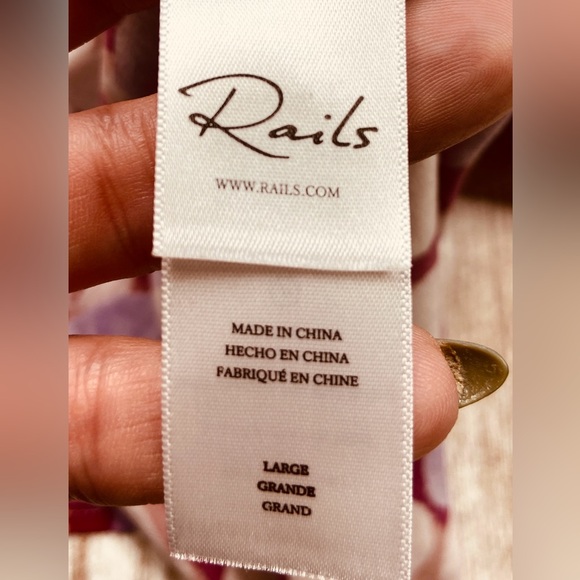 Rails Kamila Short Sleeve Pink Floral Blouse in Amaranth EUC sz Large! - Picture 6 of 8